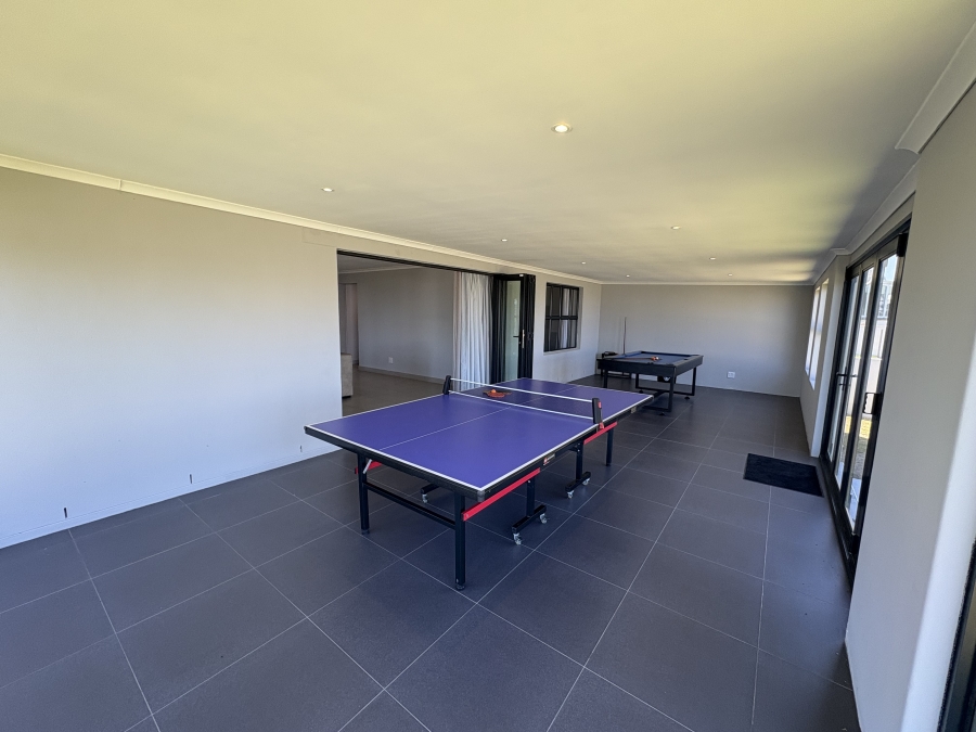 4 Bedroom Property for Sale in Grotto Bay Western Cape